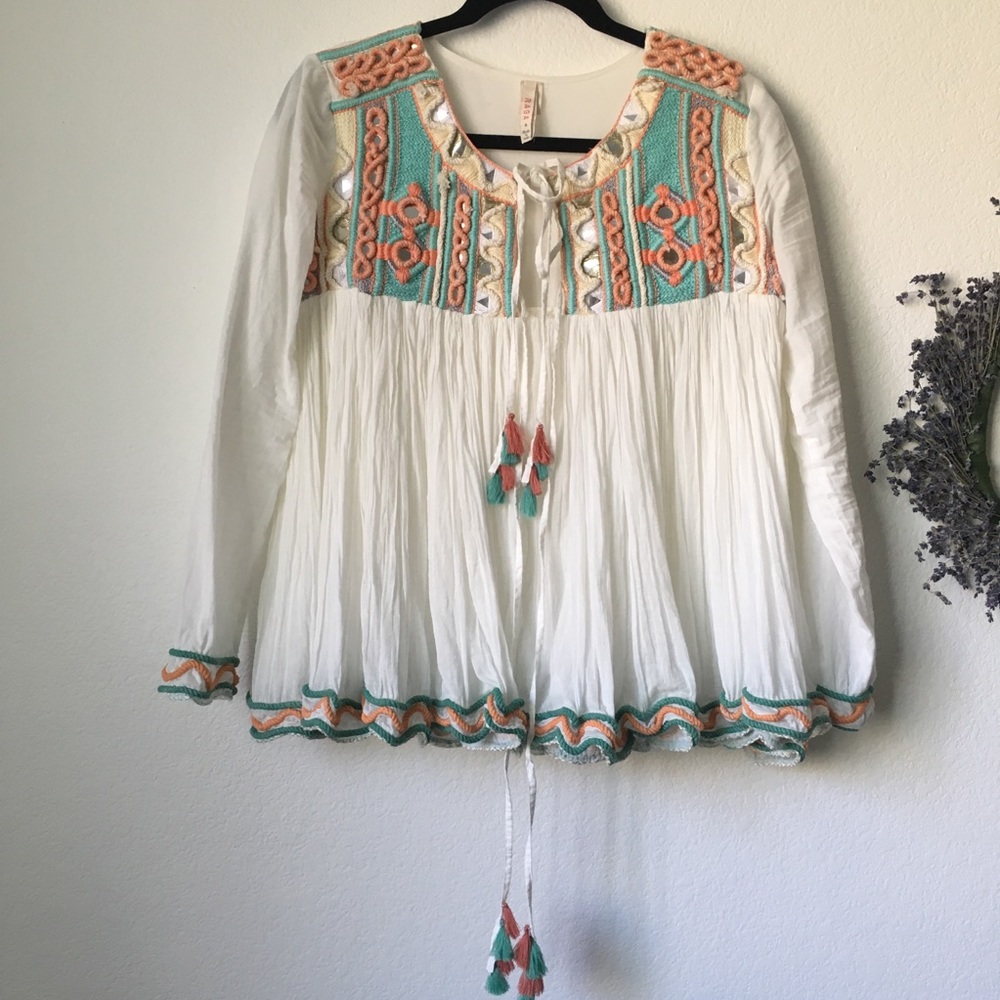 Boho chic flows top